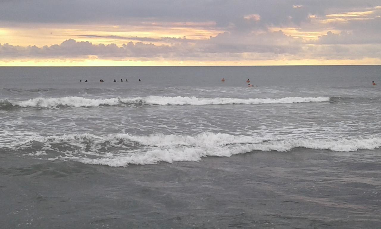 Repag Wayan Canggu Hostel Kuta Lombok Esterno foto