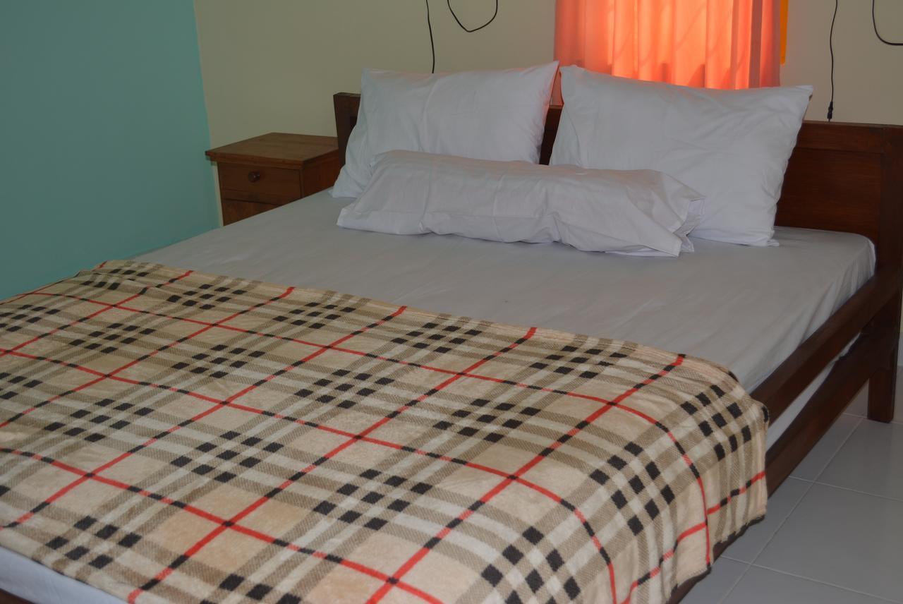 Repag Wayan Canggu Hostel Kuta Lombok Esterno foto