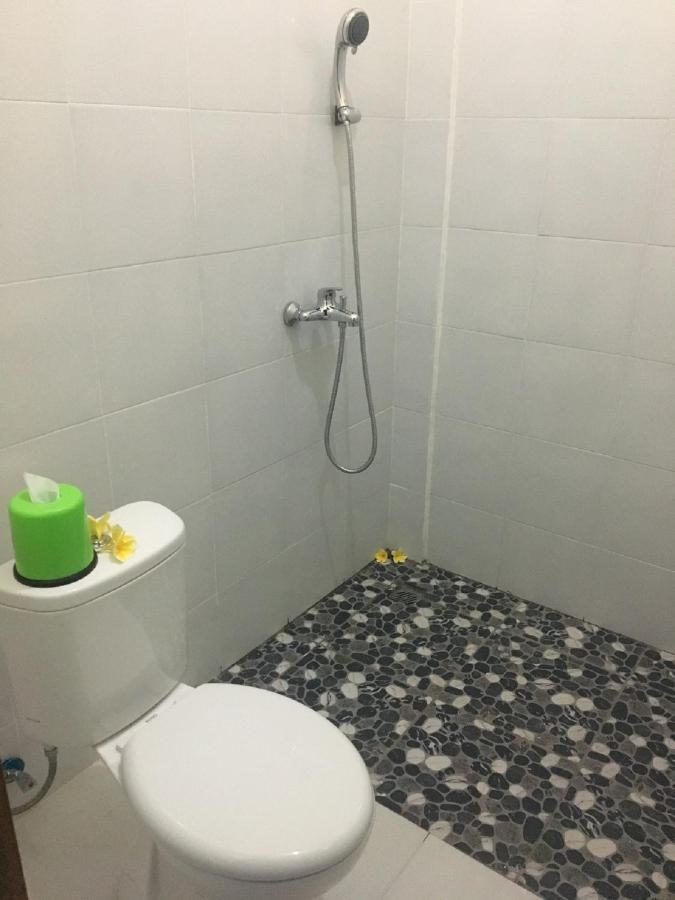 Repag Wayan Canggu Hostel Kuta Lombok Esterno foto